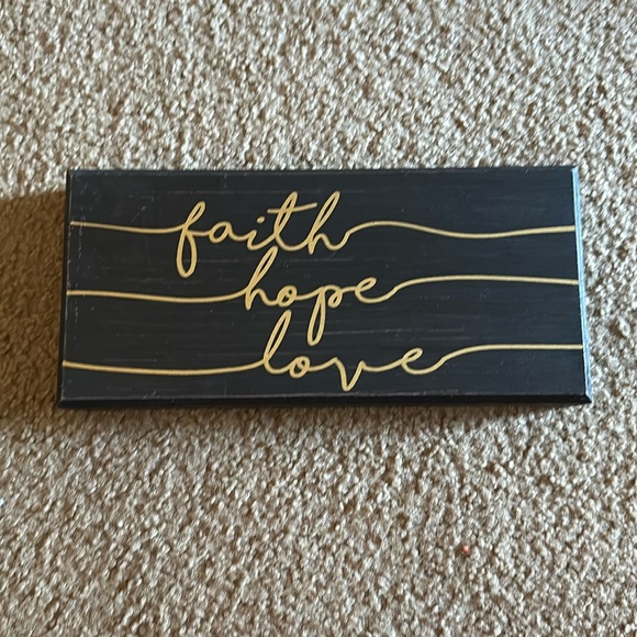 Faith Hope Love Sign - Picture 1 of 2